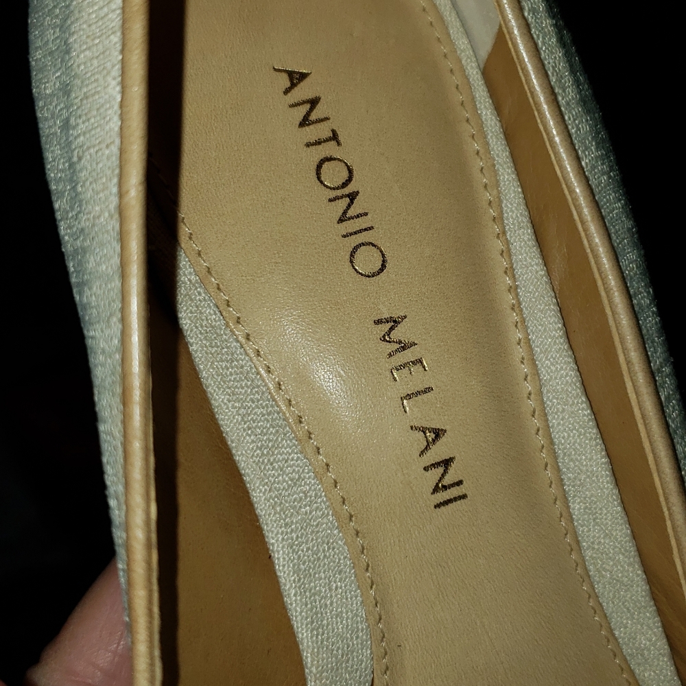 Shoes - Picture 5 of 7